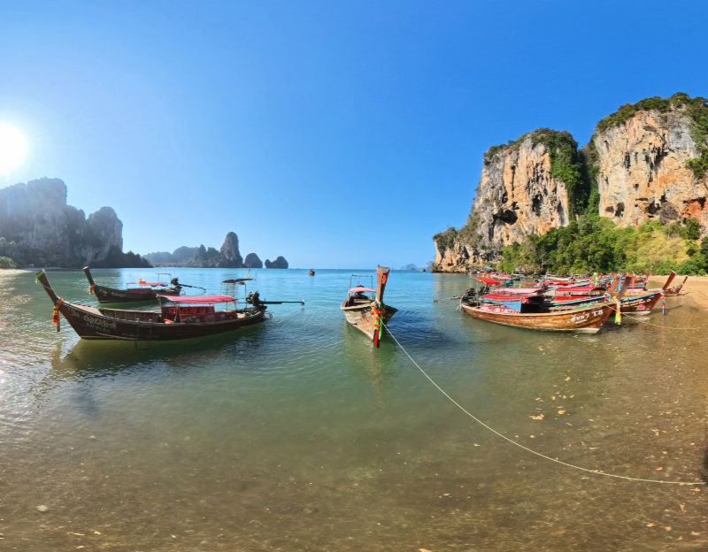 Tonsai beach